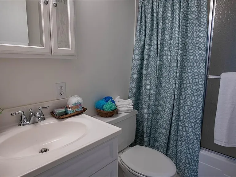 303 Atlantic Ave #402 — Photo 16