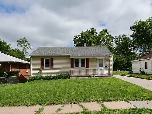 5830 Spaulding St Photo 1