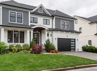 19 Shute Path, Newton, MA 02459