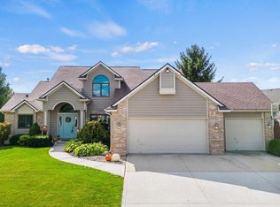 9636 Poplar Creek Pl, Leo, IN