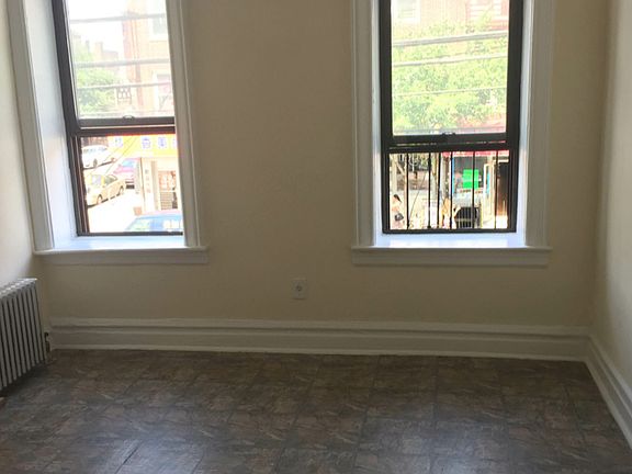 5th image of 4923 8th Ave APT B9