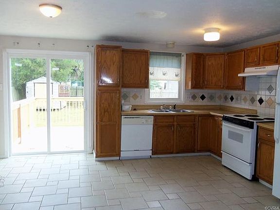 5th image of 6131 Manuel Ct