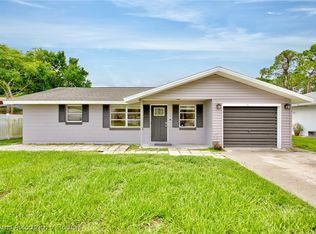 216 Loon Ave, Sebring, FL 33870