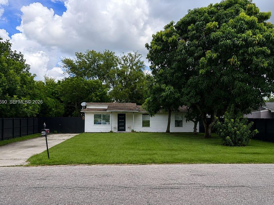 1st image of 480 Valley Dr