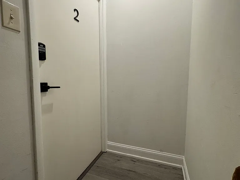 1134 E Mount Airy Ave #2 — Photo 4