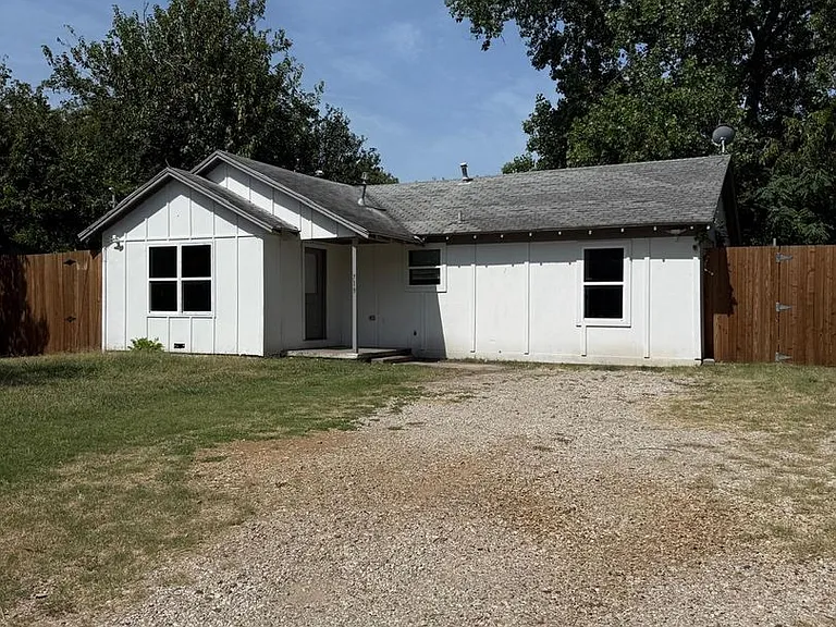 719 English St — Photo 19