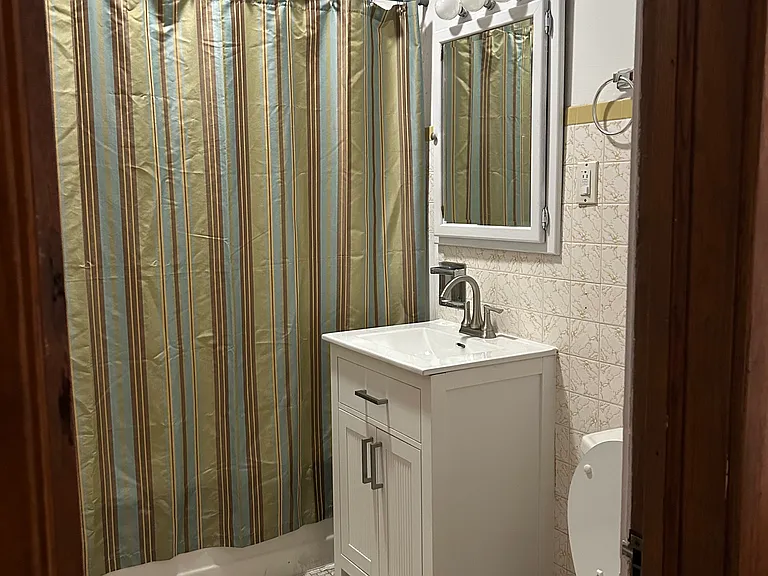 4017 W Cornelia Ave — Photo 4