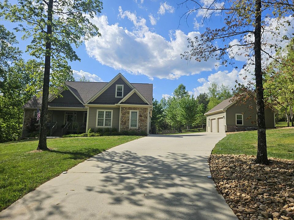 1st image of 1625 River Bluffs Dr