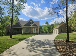 1625 River Bluffs Dr, Jasper, TN 37347