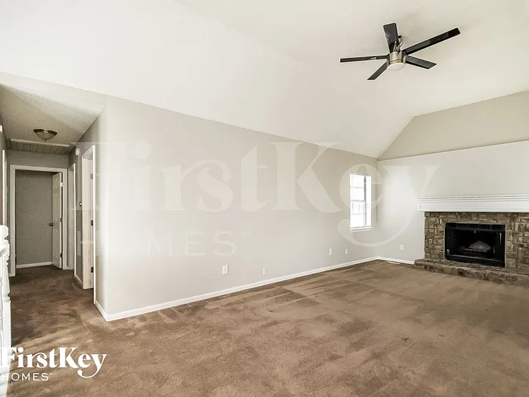 11536 N Woodland Ave — Photo 3