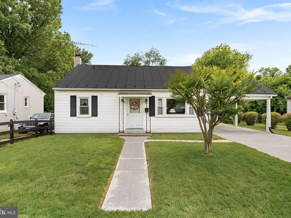 23 W Fairfax St, Berryville, VA 22611
