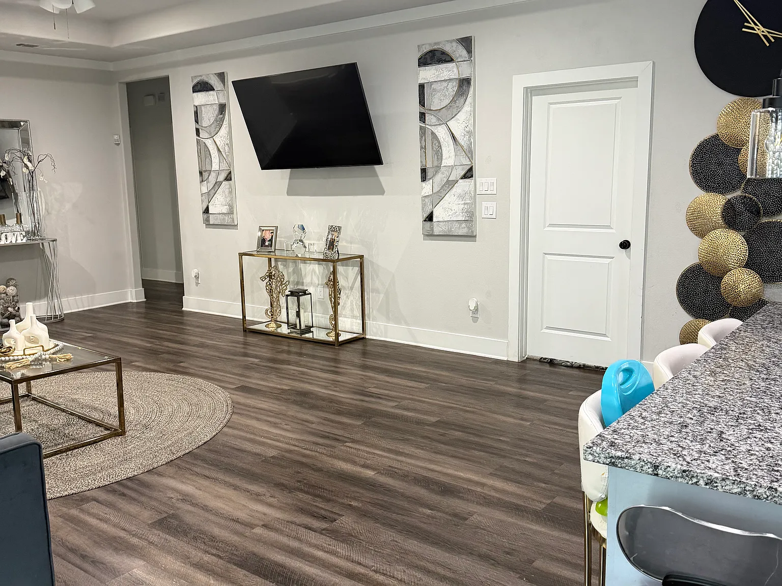 4 bed, 1768 sqft, $2,600 — Photo 2