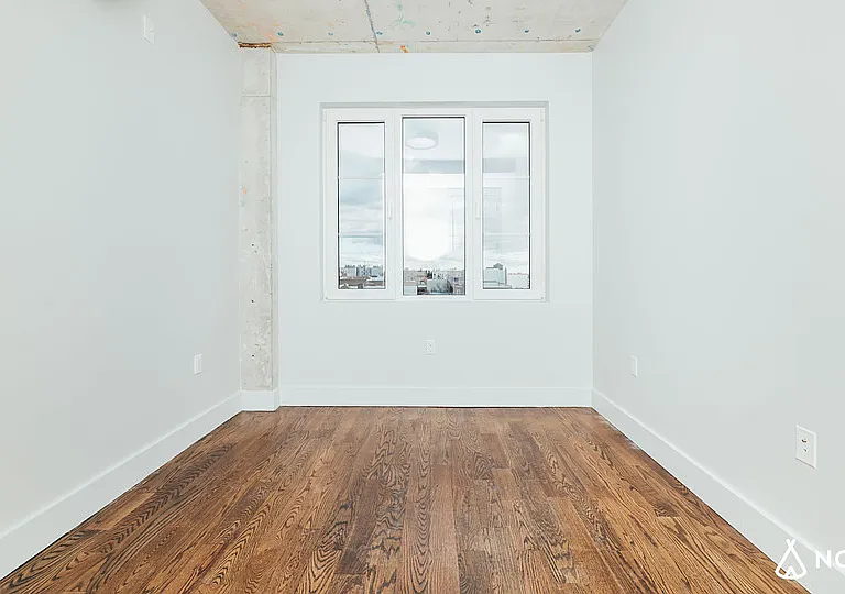 31-19 37th Ave #5G — Photo 8