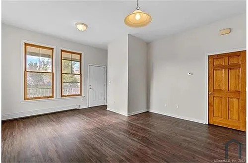 103 Barnum Ave #103B Photo 1