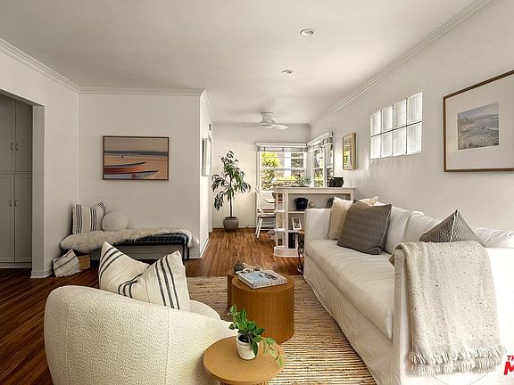 4th image of 818 20th St Unit A