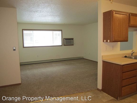 4th image of 813 6th St S APT 104