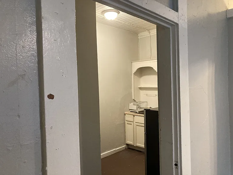 622 N 19th St #2 — Photo 8
