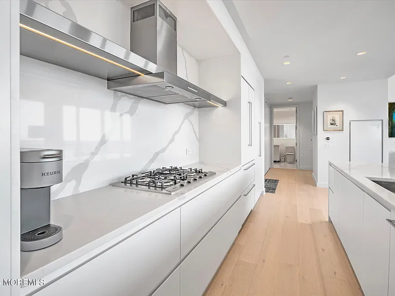 1101 Ocean Ave #603 — Photo 16