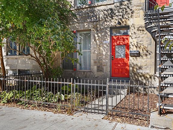 2nd image of 3161 Rue St