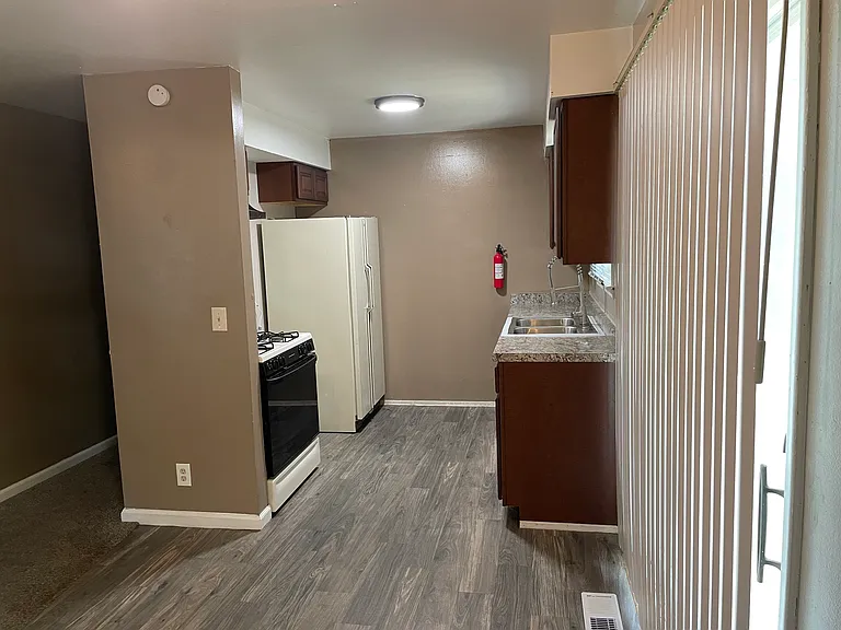 5107 Winsford By Way — Photo 7