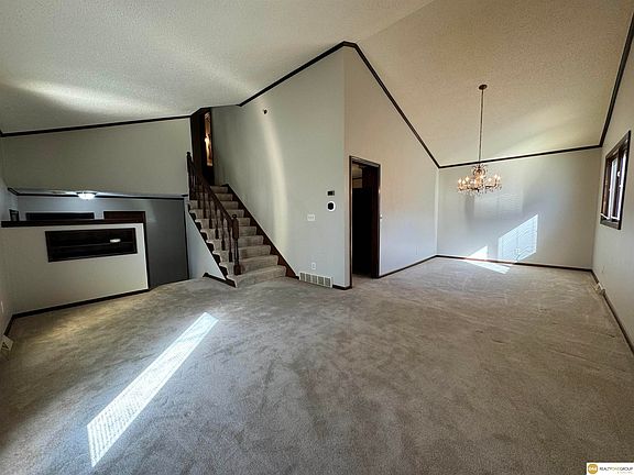 2nd image of 15210 Douglas Cir