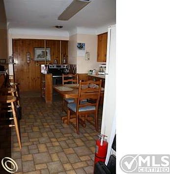 kitchen2.JPG