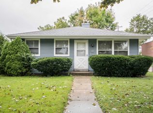737 S 113th St, West Allis, WI 53214