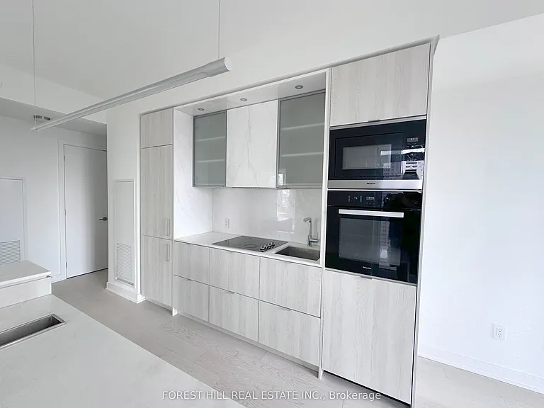 11 Yorkville Ave #3307 — Photo 9