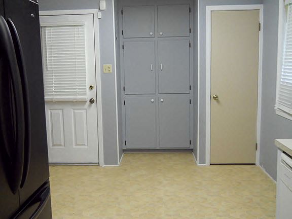 4th image of 1135 Sherwood Dr