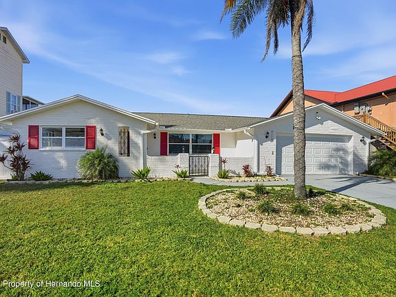2nd image of 9837 Island Harbor Dr