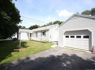7 Donald Ave, Quaker Hill, CT 06375