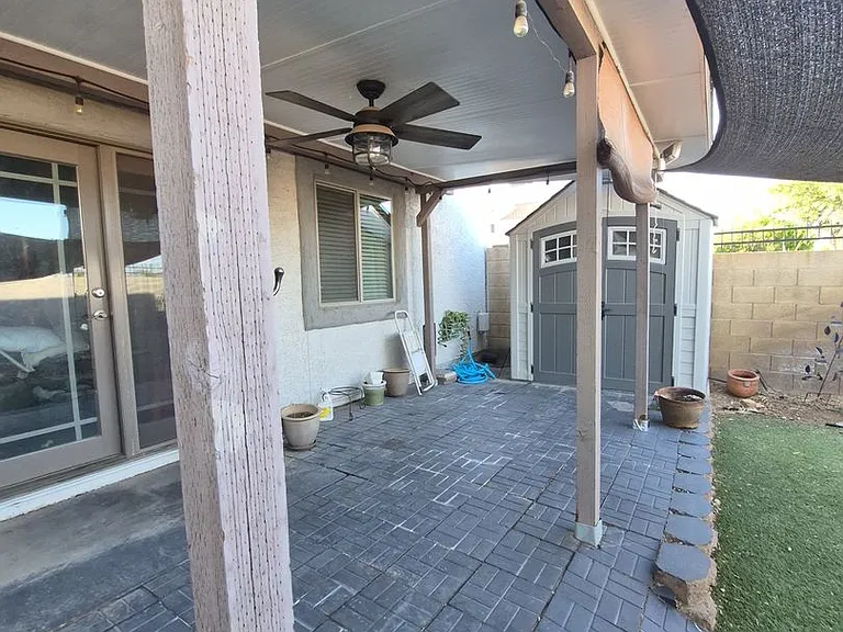 9237 N 47th Dr — Photo 3