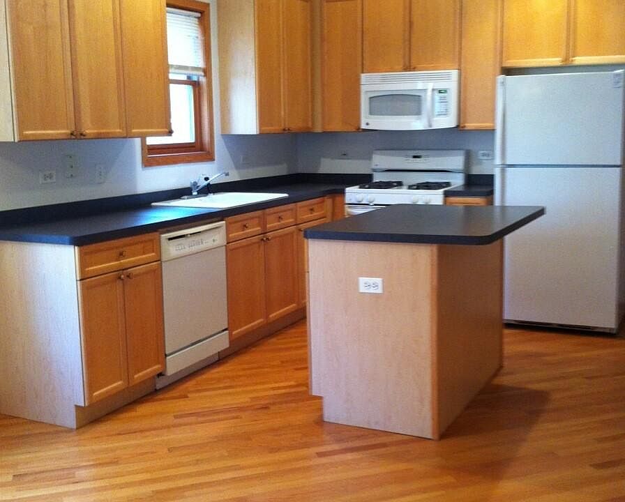 1st image of 2715 N Wayne Ave #2F