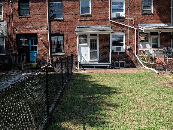 5th image of 3008 W Leigh St