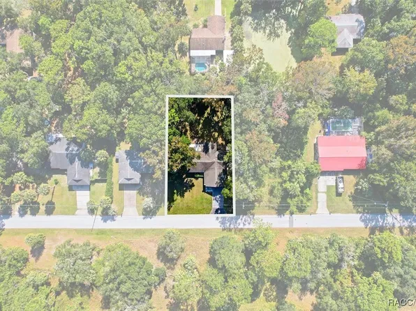 9600 W Plantation Ln, Crystal River, FL 34429