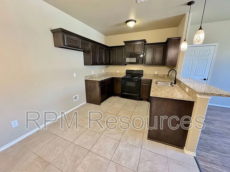 167 Bison Court Way — Photo 6