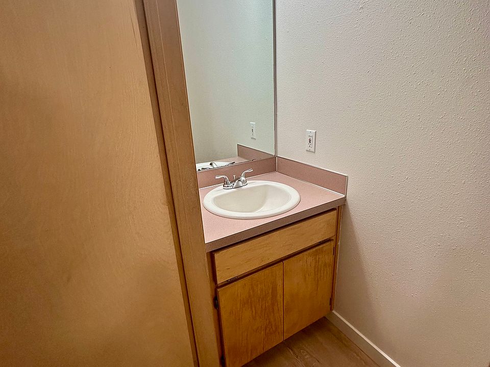 Downstairs power room