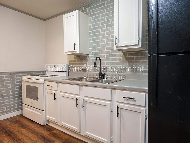 1927 S Mosley St — Photo 10
