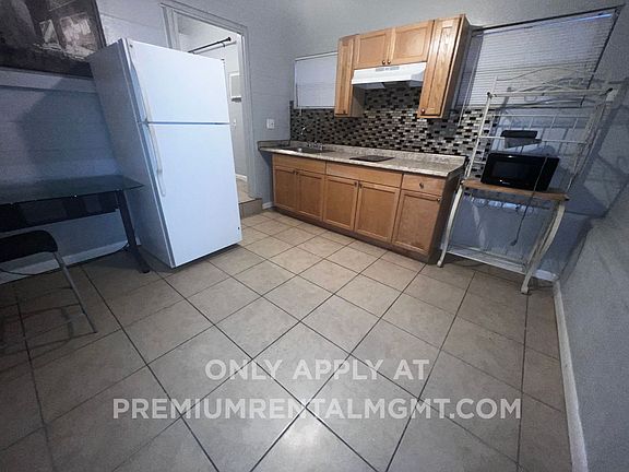3rd image of 8362 Cristobal Cir #B
