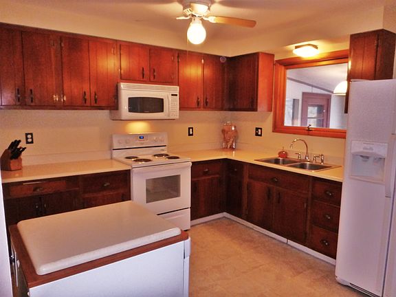 Quartz Composite Counters