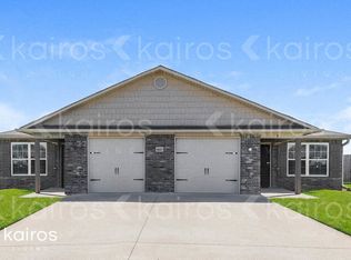 4005 E Thomas St #B, Siloam Springs, AR 72761