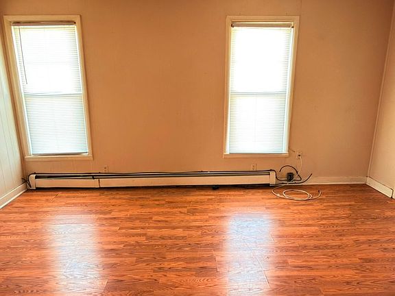3rd image of 800 Vine St APT 6