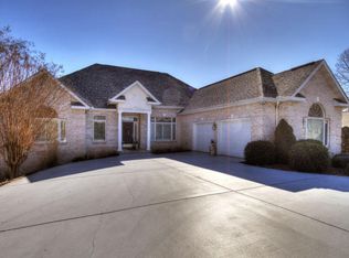 125 Oohleeno Way, Loudon, TN 37774