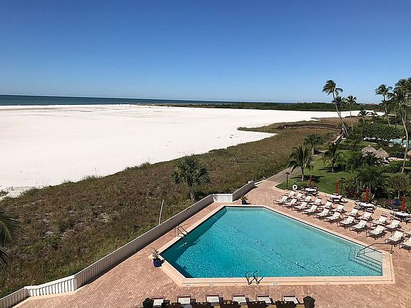 4th image of 180 Seaview Ct APT 407