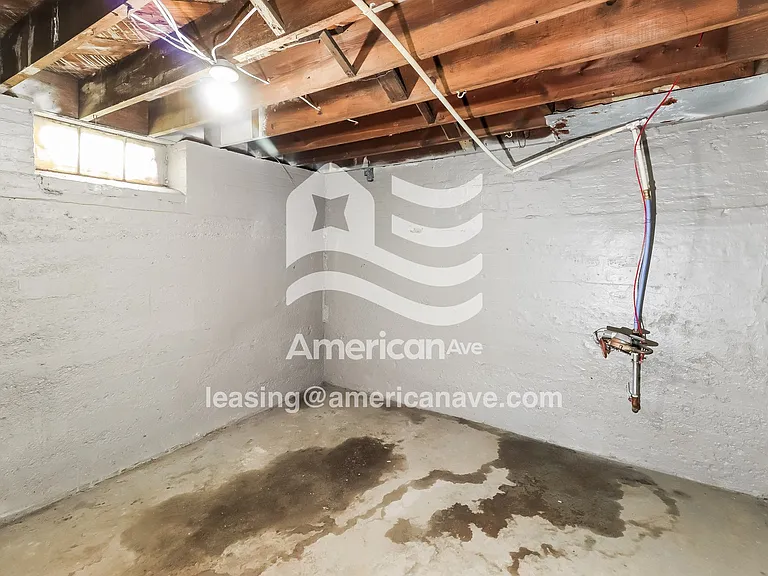 1424347_014_wm_-_basement_12891397.jpg