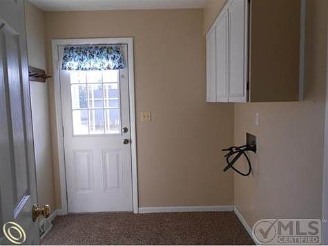 Main floor laundry.jpg