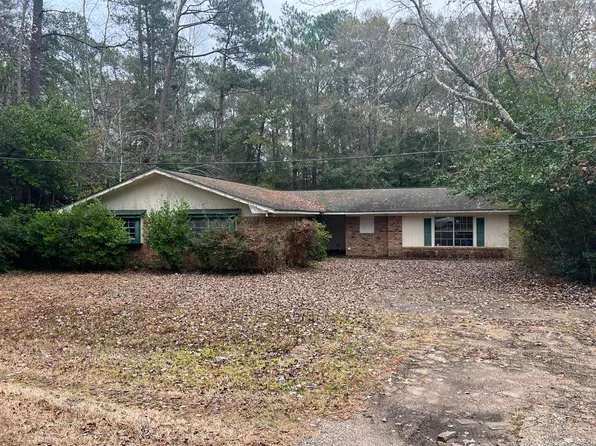 324 Pinewood Dr, Silsbee, TX 77656