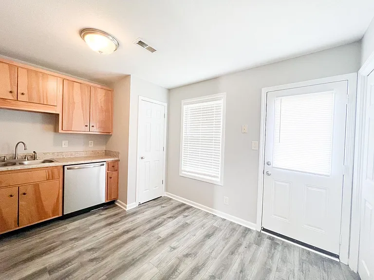 1042 W Creek Coyote Trl — Photo 6