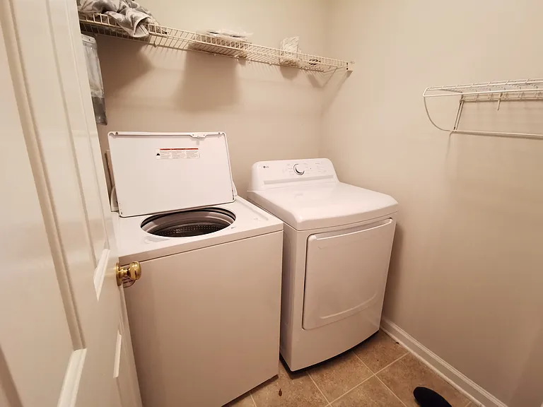 715 Morning Creek Ln — Photo 21