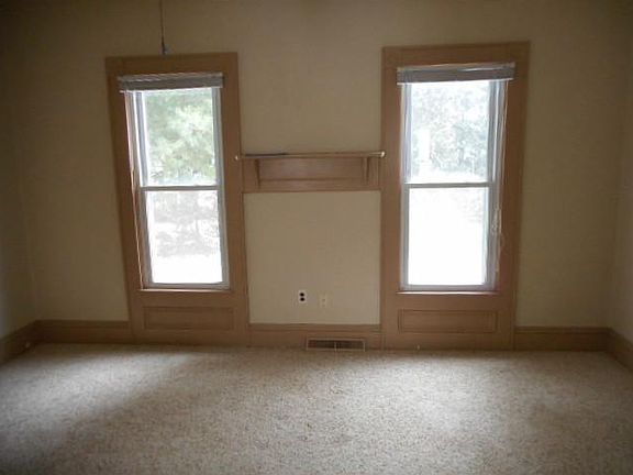 5th image of 211 N Scott St